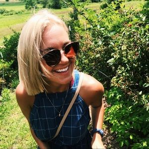 Meet your Posher, Abby